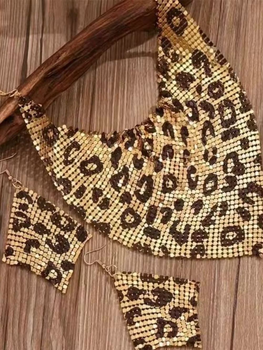 Luxury high guality Gold and Brown Sequin Leopard Bib Necklace - Picture 2 of 4